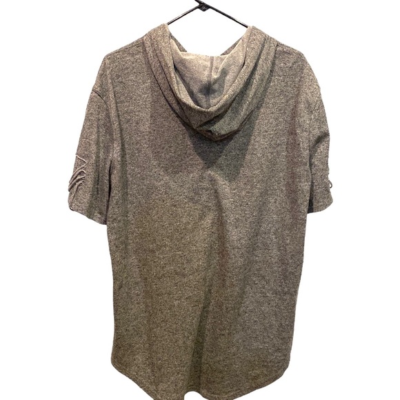 Five.By. Five short sleeved hoodie, XL, lightweight, soft, distressed, sporty. - Picture 9 of 9